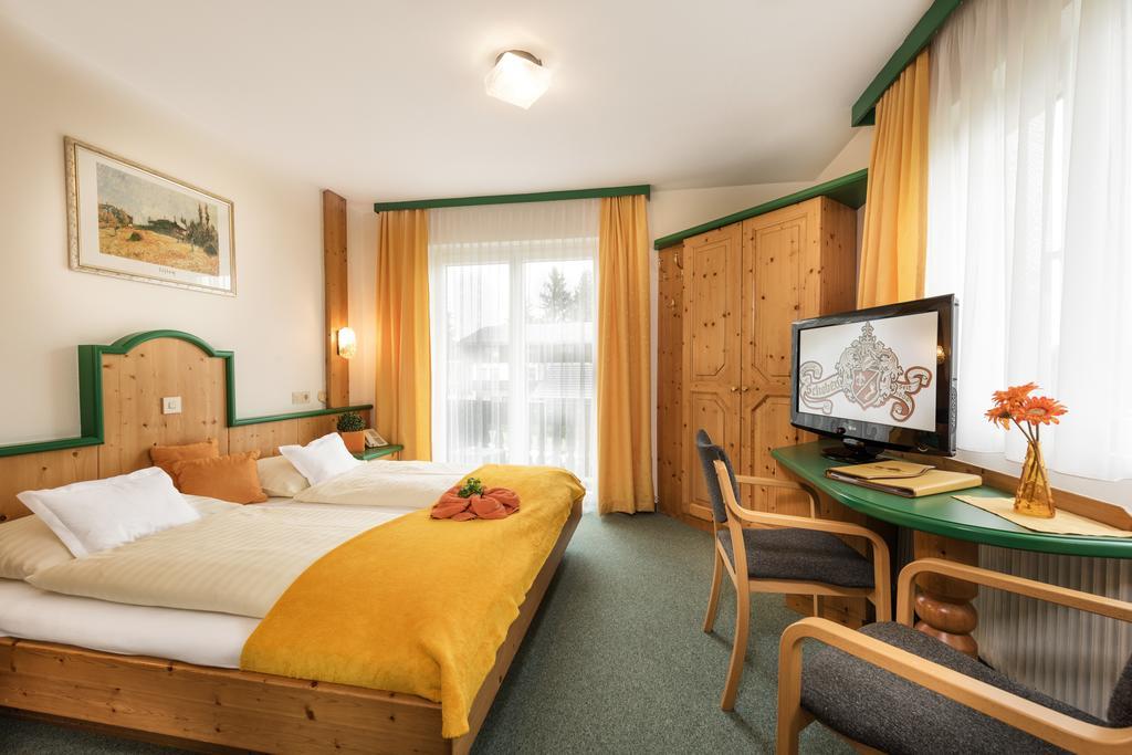 Hotel Lohninger-Schober Sankt Georgen im Attergau Extérieur photo